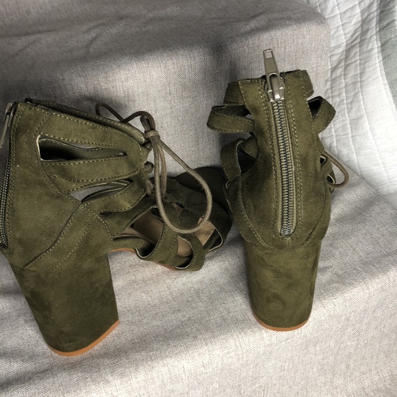 Steve Madden Cage Lace Up Heels -green - Picture 4 of 5